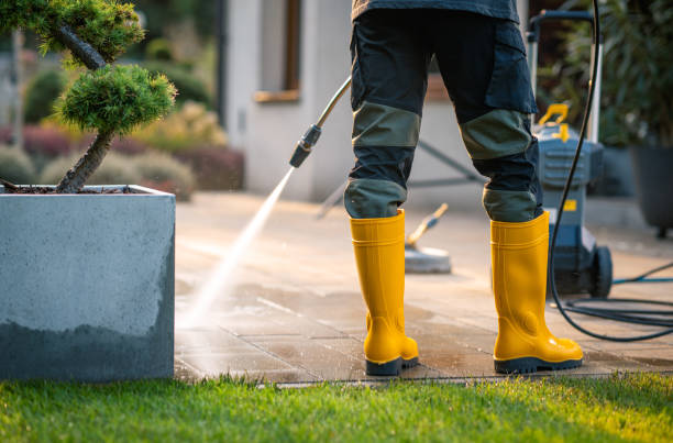 Best Commercial Building Pressure Washing  in Manchester, WA